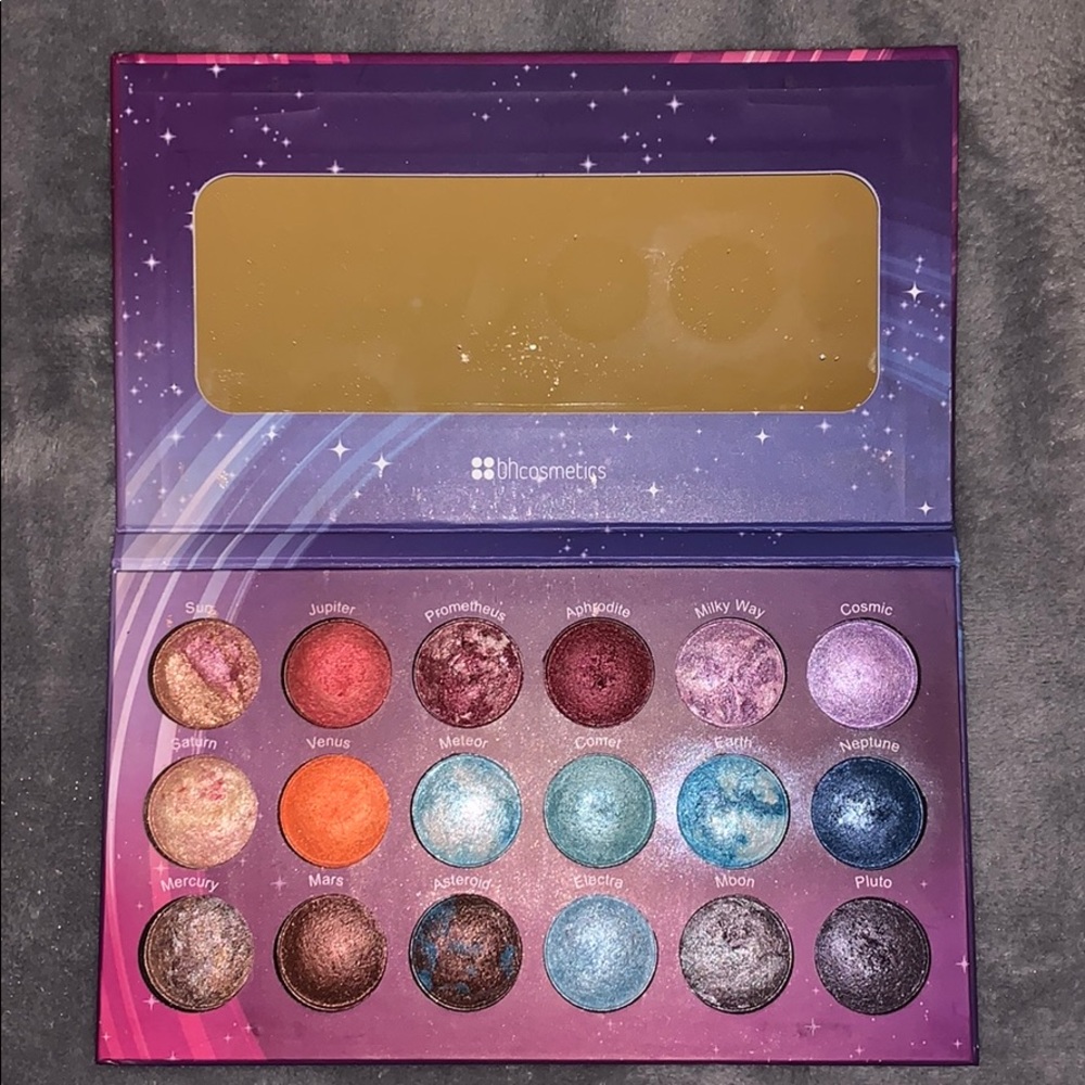 🌸NEW bhcosmetics Galaxy Chic Eyeshadow Palette🌸
